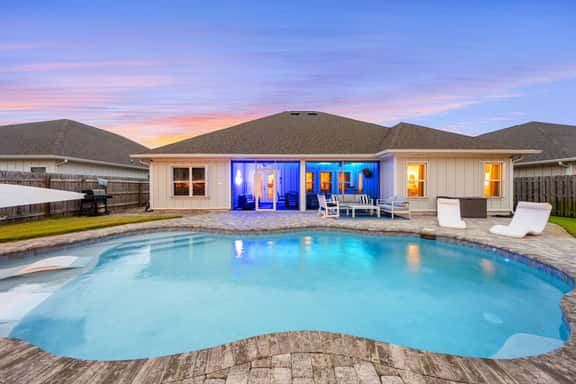 5BR|Salt Pool, Fire Pit, Game/Movie Rm* Sleeps 15 - Image 1